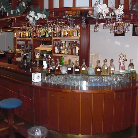 La Caminatha 3*